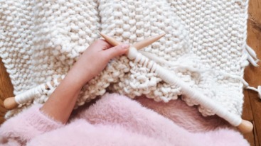 How to start knitting